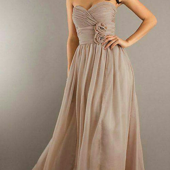 PROM DRESS - Picture 2 of 3