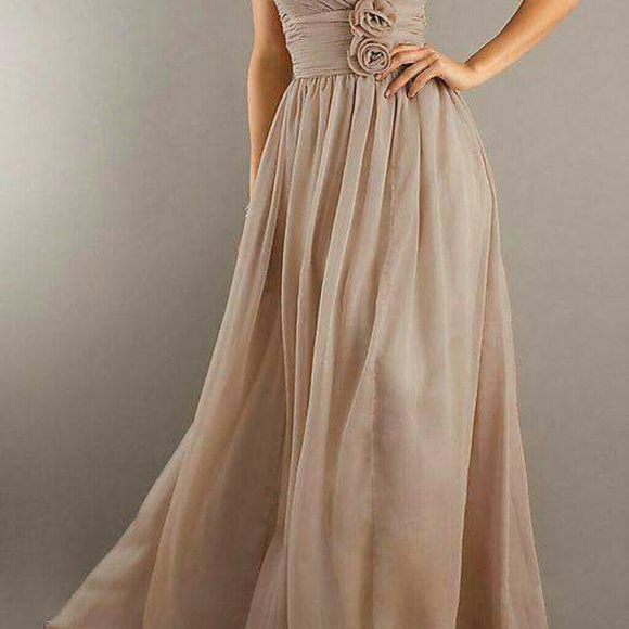 PROM DRESS - Picture 3 of 3