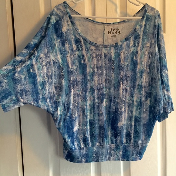 Blue and white print banded-waist dolman top
