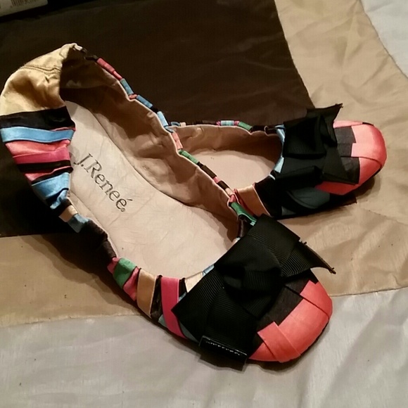 Shoes - Picture 3 of 3