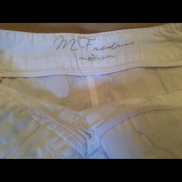 M. Fredric.  White short shorts. Size Medium - Picture 3 of 4