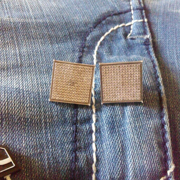 Diamond ScrewBack Earrings - Picture 1 of 1