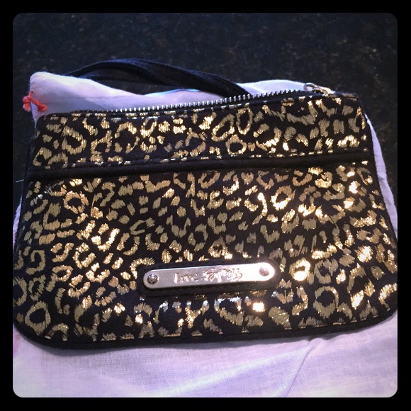 Wristlet