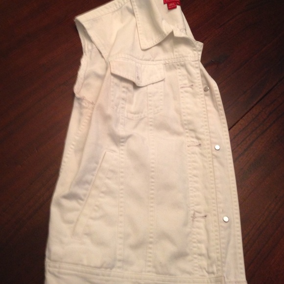 CHAPS JEAN SLEEVELESS JACKET SZ M