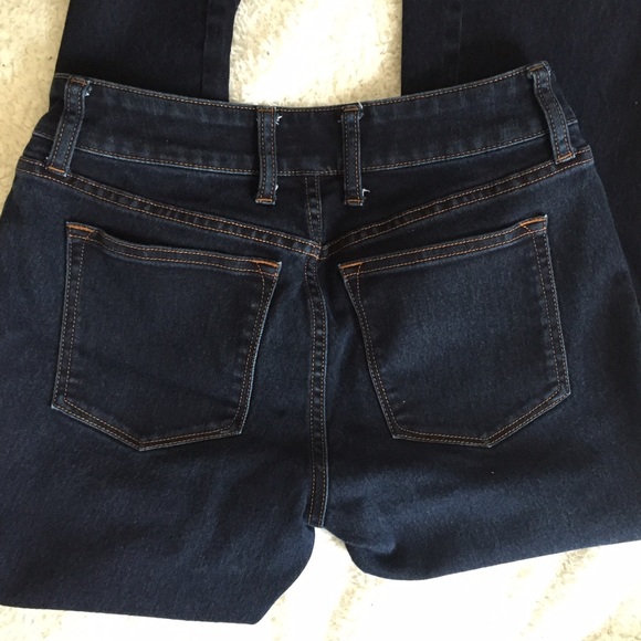 Like New Banana Republic 🍌 Curvy Boot Jeans! - Picture 3 of 3