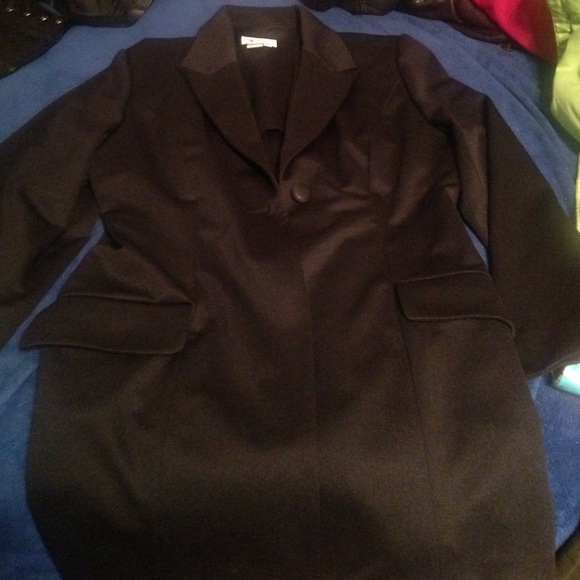 blazer - Picture 3 of 3