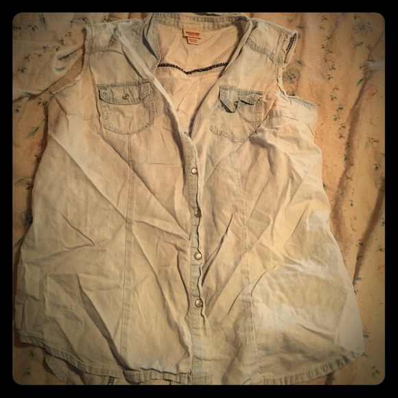 Mossimo Supply Co. Tops - Bundled ✨Light wash denim vest/top