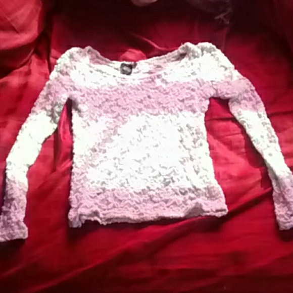 Lace long sleeve - Picture 1 of 3