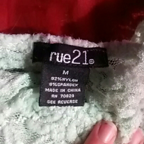 Lace long sleeve - Picture 3 of 3