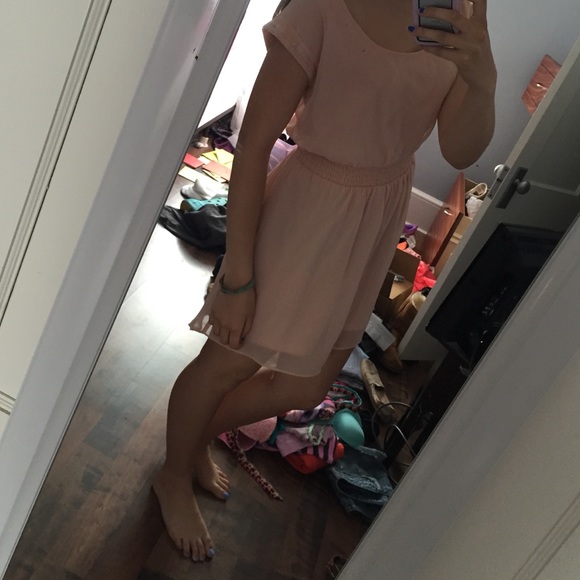 ❗️❗️FLASH SALE❗️❗️Beaded sleeve AE  domain dress - Picture 3 of 3