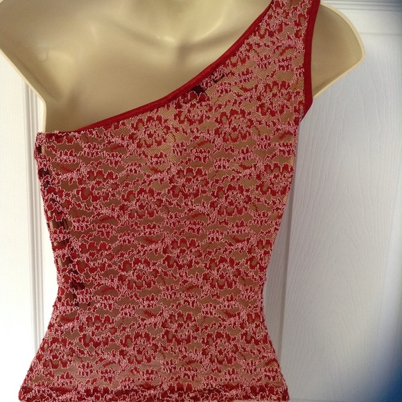 🎉HOST PICK🎉 Rampage One Shoulder Lace Top - Picture 2 of 4