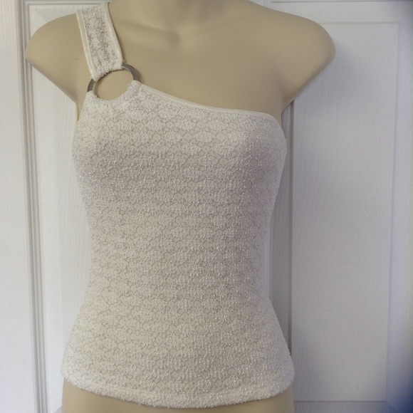 🎉HOST PICK🎉 Rampage One Shoulder Lace Top - Picture 3 of 4