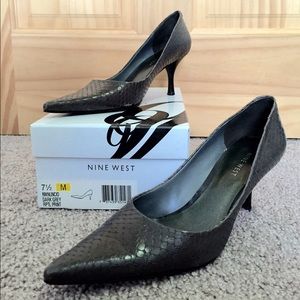 Nine West Dark Grey Reptile Print Pumps