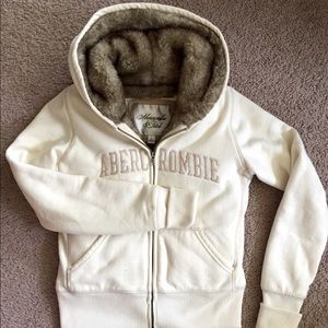 Abercrombie & Fitch Fur Sweater Jacket in Cream