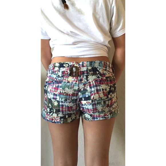 🆓 Cute AEO printed shorts - Picture 2 of 4