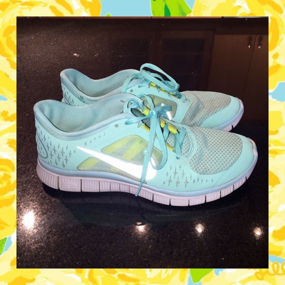 SOLD ❌ Tiffany Blue Nike Free Running Shoes - Picture 3 of 3