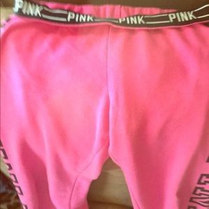 🌸 PINK VS sweats! Tight ankle bottoms