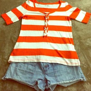 Adorable striped shirt