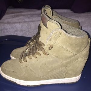 ⛔️SOLD !!⛔️ Nike Sky High Dunk Heel Wedge