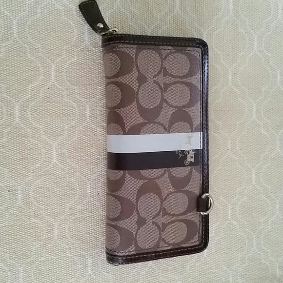 Coach wallet