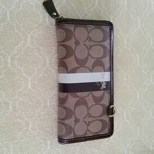 Coach wallet