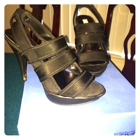Simply Vera Wang heels