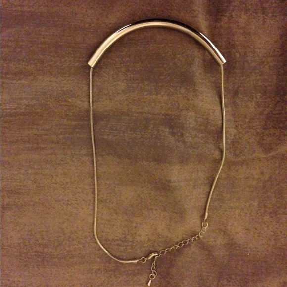 A simple silver necklace