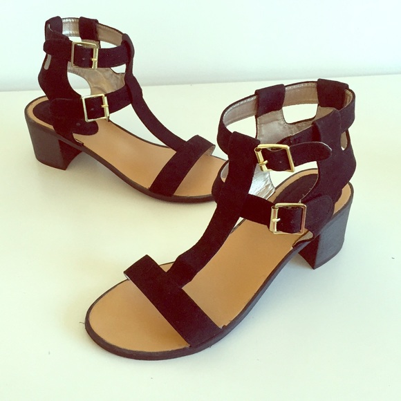 SOLD!!! NWOB Black Sandals!