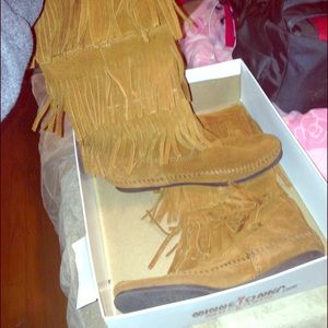 3 layered Minnetonka boots. Only worn once