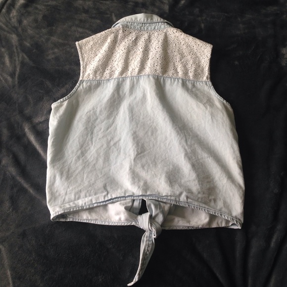 LA: HEARTS lace denim button up tank top - Picture 2 of 4