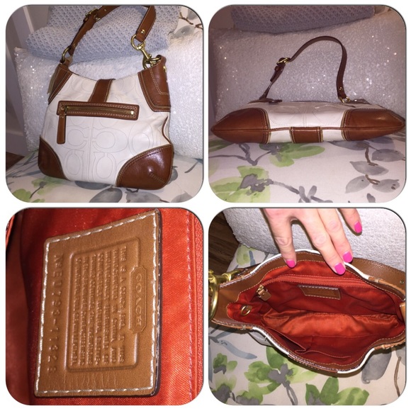 ✨HP✨ Embossed Hobo Coach Bag EUC - Picture 2 of 4