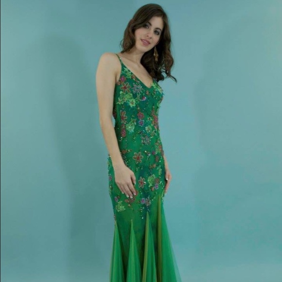 ✨Prom Season Sale✨ Size 2, Cassandra Stone gown