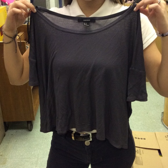 Forever 21 flowy crop top