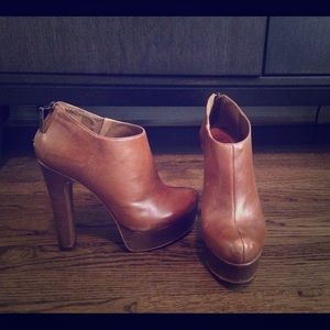 Schutz Ankle Boots