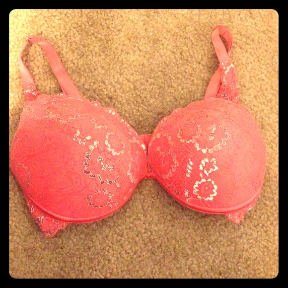 34 DD pink push-up bra