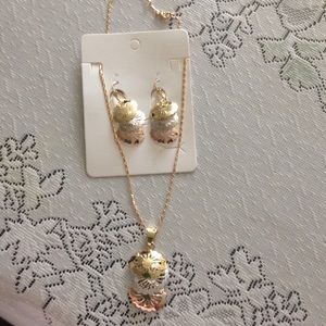 Set earrings and necklace gold plated
