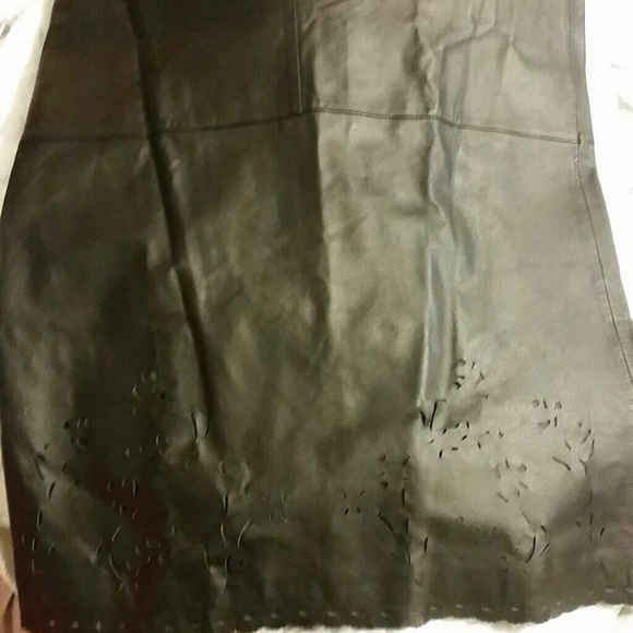 Bagatelle 100% black leather skirt
