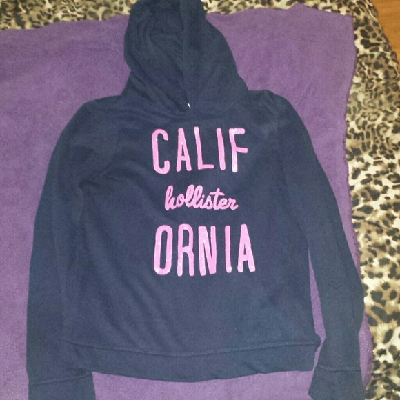 Hollister Sweatshirt.