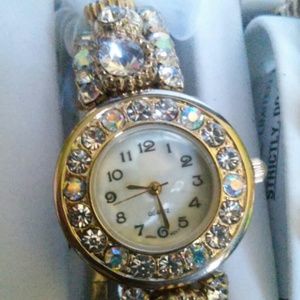 Jaclyn Smith Watch with Bracelet