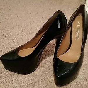 Black patent leather Aldo heels