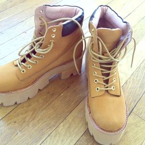 Jeffery Campbell Nirvana