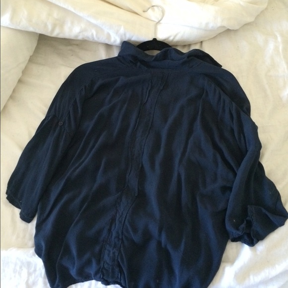 Bundled! Brandy Melville collared crop shirt - Picture 3 of 4