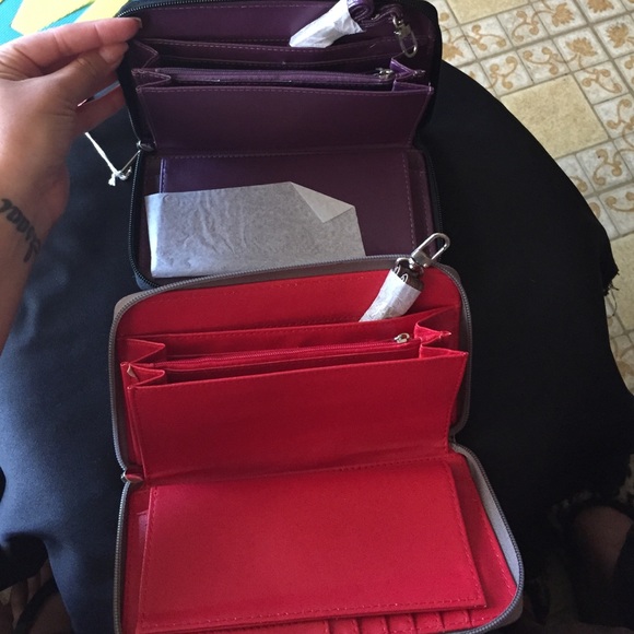 Wallets - Picture 2 of 3
