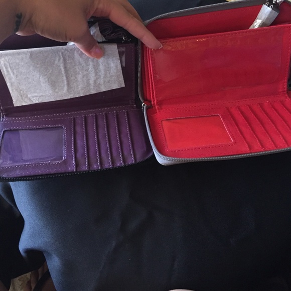 Wallets - Picture 3 of 3