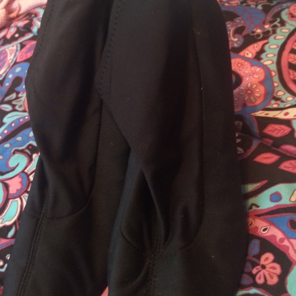 Heels - Picture 2 of 3