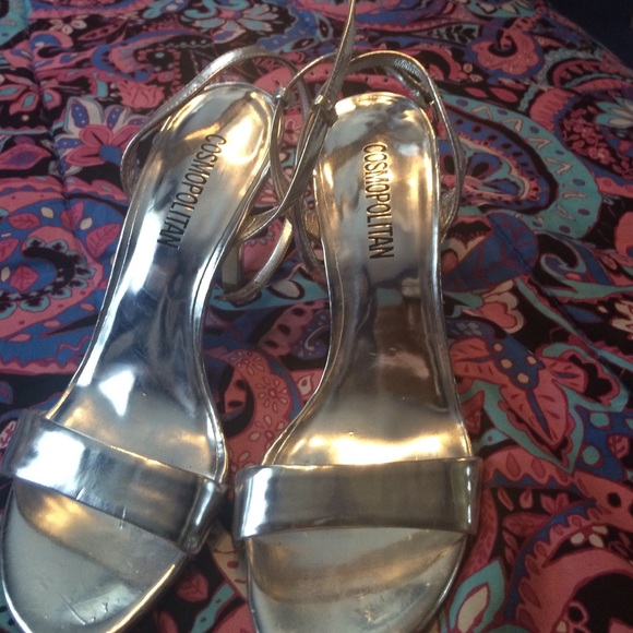 Silver heels - Picture 3 of 4