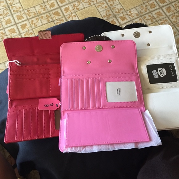 Wallets - Picture 2 of 2