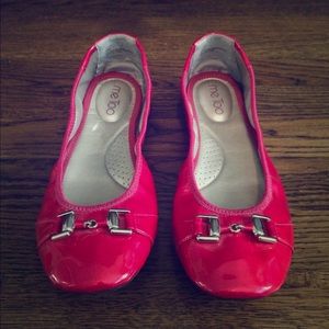 Me Too Hot Pink Flats