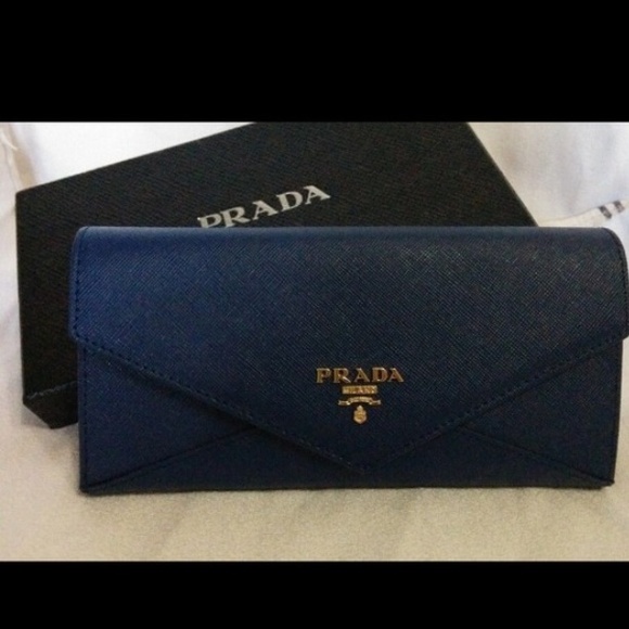 AUTHENTIC PRADA ENVELOPE WALLET!