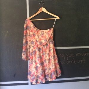 one-sleeve Spring dress